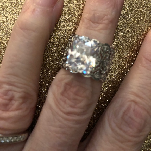 RING BELLA LUCE CZ WIDE LACY BAND SIZE 6.5 NWOT - Picture 2 of 5